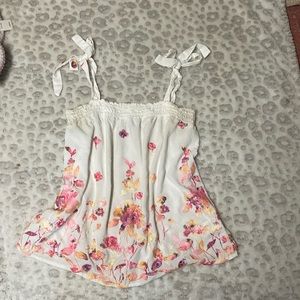 Women’s tie strap tank